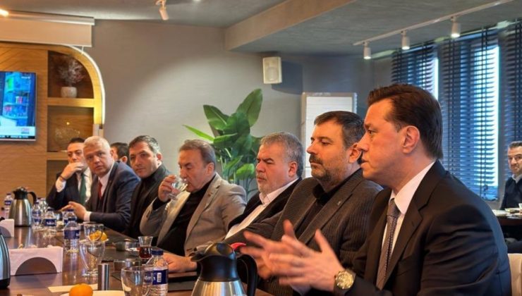 AK Parti Belediye Başkan Aday Adayları buluştu
