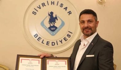Başkan Hamid Yüzügüllü’ye anlamlı ödül