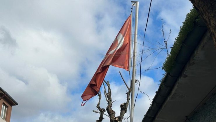 Eskişehir’de vatandaşların Türk Bayrağı hassasiyeti