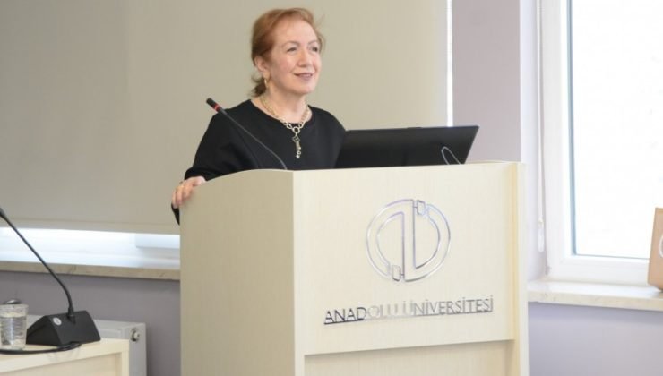Eskişehir’de “Dilin İşlemleme Sürecinde Belleğin Rolü” konuşuldu