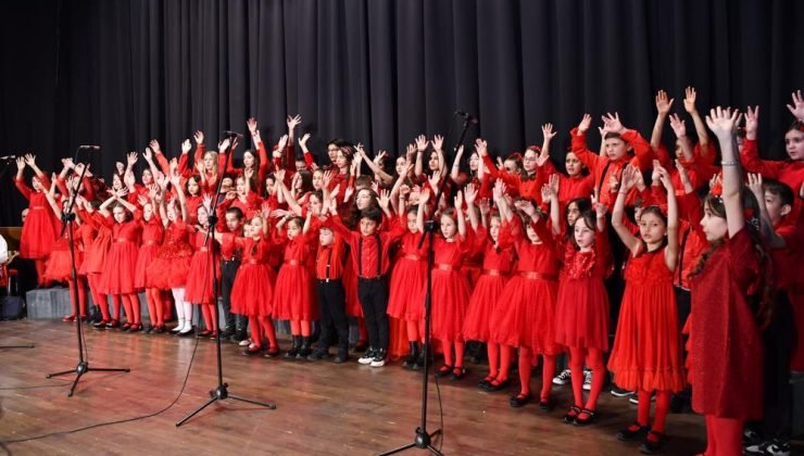 Eskişehir İki Elin Sesi Var Korosu’na tam not