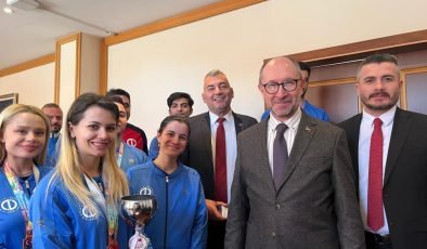 Eskişehirli sporcu umresini yarıda kesti Türkiye şampiyonu oldu