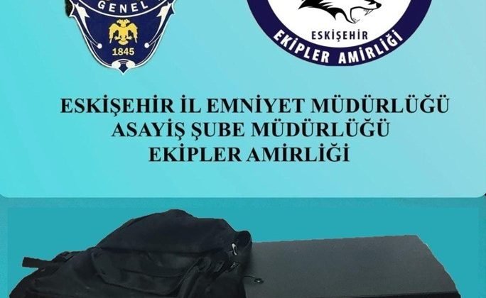 Hırsızlık yaparken polis tarafından suçüstü yakalandı