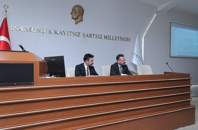Seçim Güvenliği Toplantısı Eskişehir Valisi Hüseyin Aksoy’un başkanlığında yapıldı
