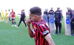Umutları tükenen Eskişehirsporlu futbolcular gözyaşlarına hakim olamadı