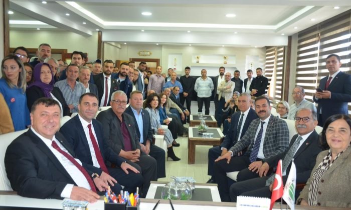 Beylikova’nın yeni başkanı mazbatasını aldı