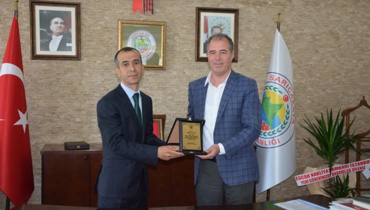 Sarıcakaya da Belediye Başkanı seçilen Ahmet Dönmez görevi devraldı.