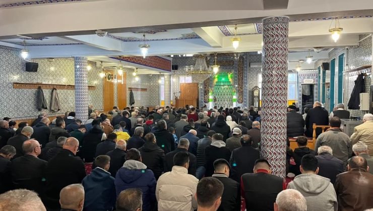 Eskişehir’de bayram namazı kılındı