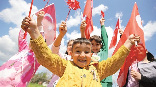 “Çocuklar yarınlarımızdır, geleceğimizdir, istiklal ve istikbalimizin teminatıdır”