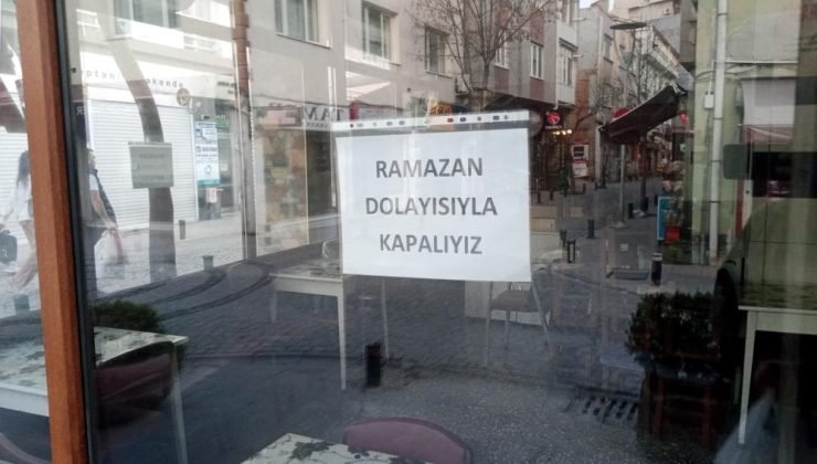 Ramazan ayında sakinliği fırsat bilen Eskişehirli esnaf tadilat yaptı