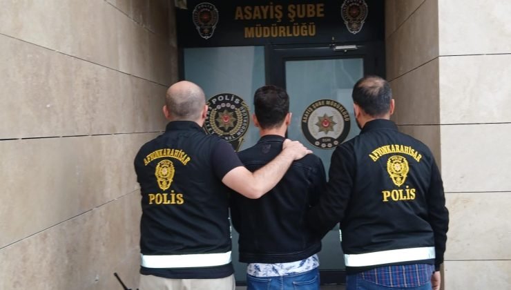 Çeşitli suçlardan aranan 2 şahıs polis tarafından yakalandı