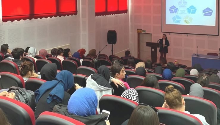 Emet’te “Eğitimde Sosyal-Duygusal Becerilerin Desteklenmesi ve Etkili İletişim’ konulu konferans