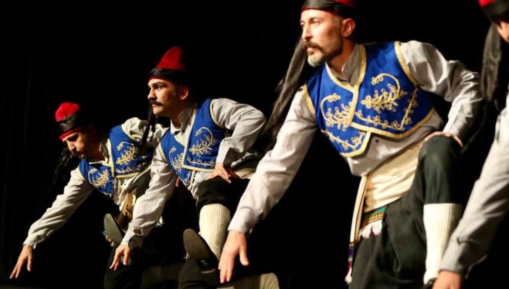 Halk Dansları Topluluğu’nda muhteşem yıl sonu gösterisi