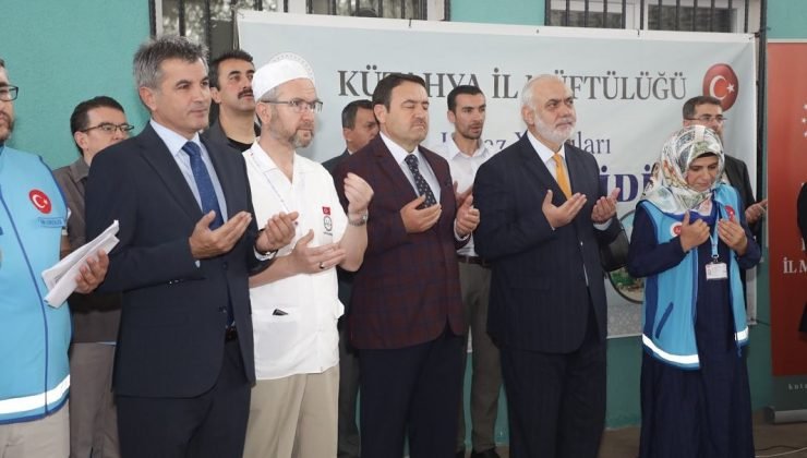 Kütahya’da hacı adayları kutsal topraklara uğurlandı