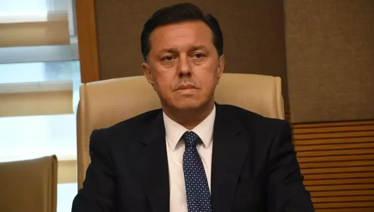 Hatipoğlu: Basit yağmurlar bile ucuz makyajımızı akıtıyor