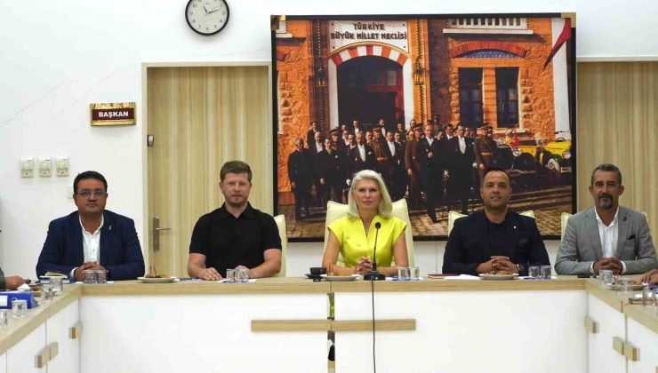 Başkan Subaşı muhtarların taleplerini dinledi