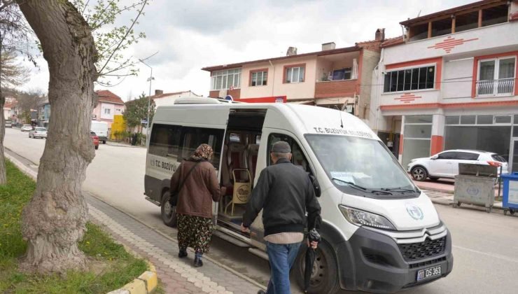 Bozüyük’te arefe günü ilçe mezarlığına belediyeden ücretsiz ulaşım