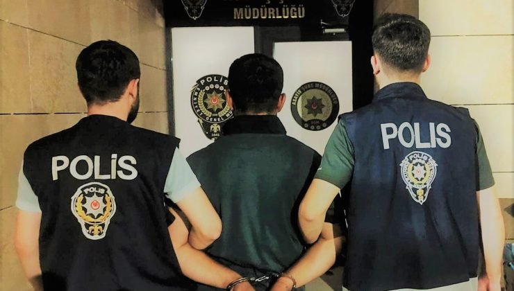 Cezaevi firarisi olan ve 3 yıl hapis cezasıyla aranan şahsı polis yakaladı