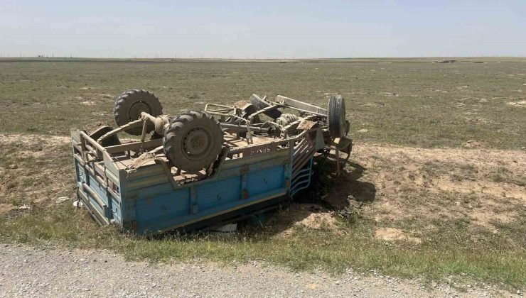 Devrilen patpatta 3 kişi yaralandı