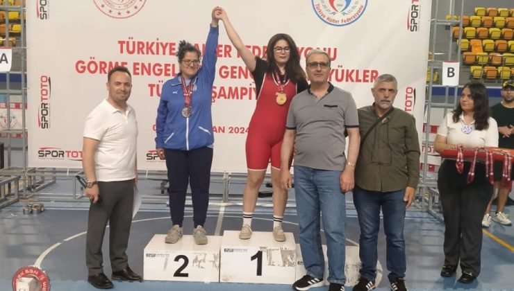 Eskişehirli görme engelli sporcu Türkiye şampiyonu oldu