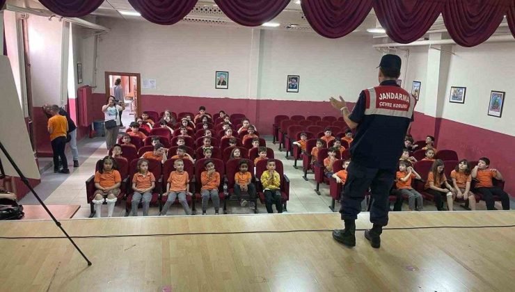 Jandarma ekiplerinden Çevre Haftası faaliyetleri