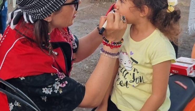 Karne şenliğinde çocuklar gönüllerince eğlendiler