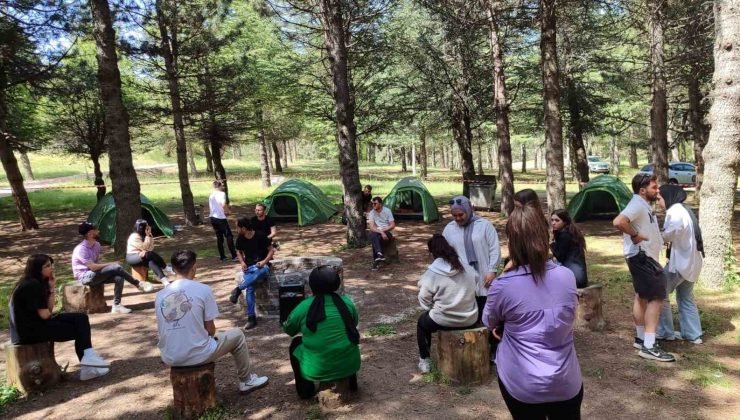 Öğrencilere Simav Gölcük Yaylası’nde gençlik kampı