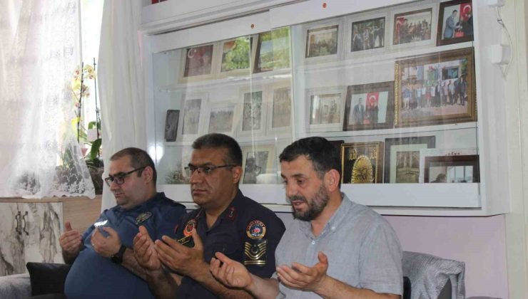 Osmaneli’de Kaymakam ve Belediye Başkanı vatandaşlarla bayramlaştı