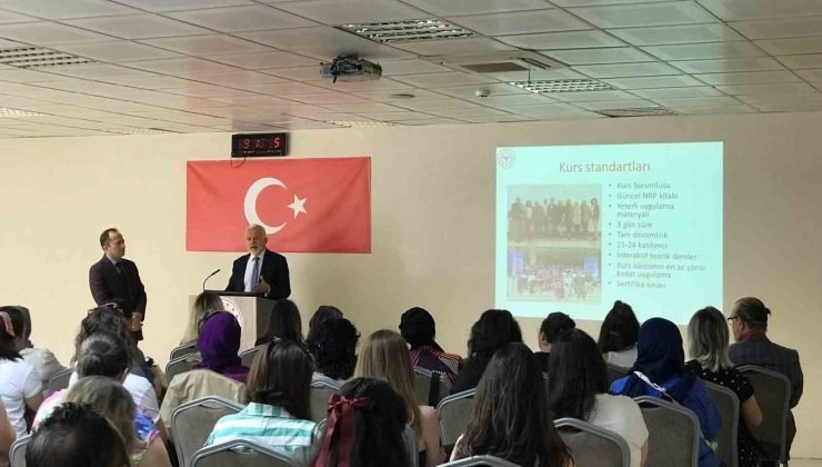 Sağlık personelinin Yenidoğan Canlandırma Programı Eğitimi başladı