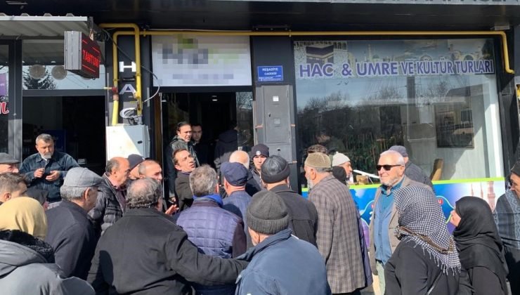 Umre hayali kuran vatandaşları milyonlarca lira dolandıran şüphelilerin davası ertelendi