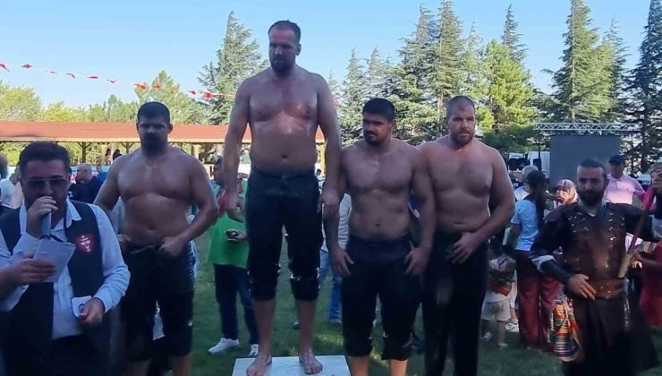 663. Domaniç Yağlı Pehlivan Güreşleri’nde başpehlivan Hüseyin Gümüşalan oldu