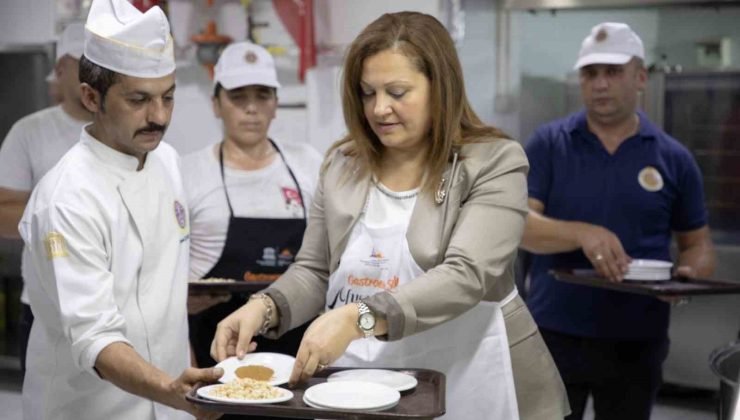 Afyonkarahisar’da 40 Hatimli Aşure’nin duası yapıldı