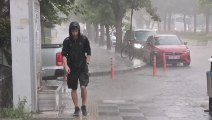 Afyonkarahisar’da sağanak yağış etkili oldu