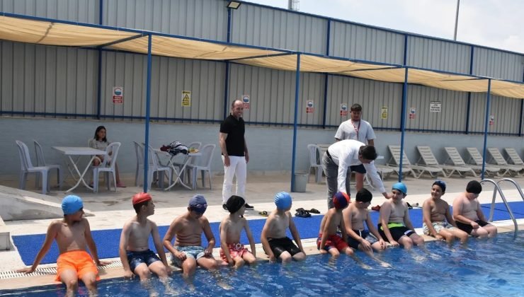Başkan Durgut yaz spor okullarının sıkı takipçisi