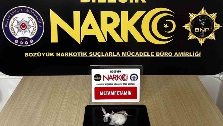 Bilecik’te durdurulan araçta uyuşturucu madde alarmı! 3 şüpheli yakalandı