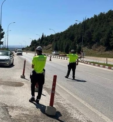 Bilecik’te trafik kurallarına uymayan 73 sürücüye 59 bin 559 TL ceza
