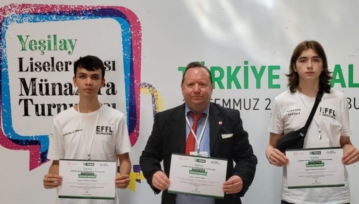 Eskişehir Fatih Fen Lisesi, ‘Yeşilay Türkiye Münazara Şampiyonası’ finalinde Eskişehir’i başarıyla temsil etti