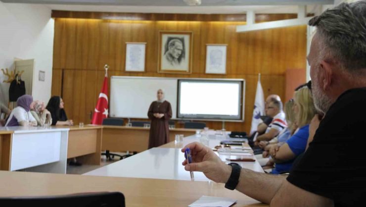 Eskişehir Valiliği kamuda ’engeli’ personeline eğitim vererek kaldırıyor