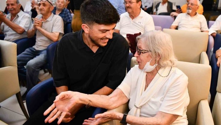 Gençlerle deneyimli vatandaşlar Gençlik Merkezi’nde buluştu