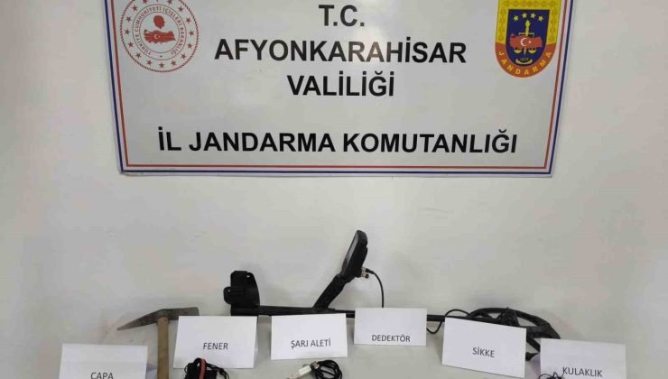 Jandarmadan kaçan şahıs tarihi sikke ile yakalandı