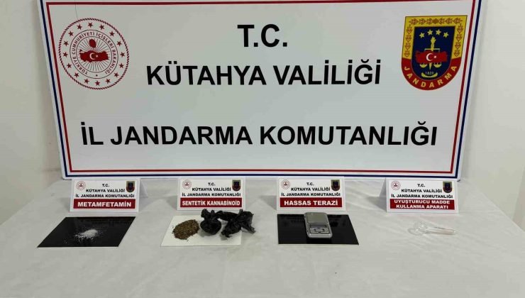Jandarma’dan uyuşturucu operasyonu, 3 kişi tutuklandı