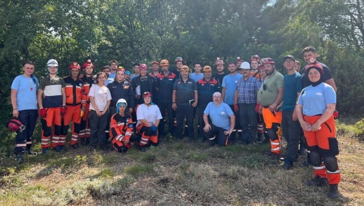 Kütahya DPÜ-AKUK, ’AFAD’tan denklik’ kazanan ilk öğrenci topluluğu oldu