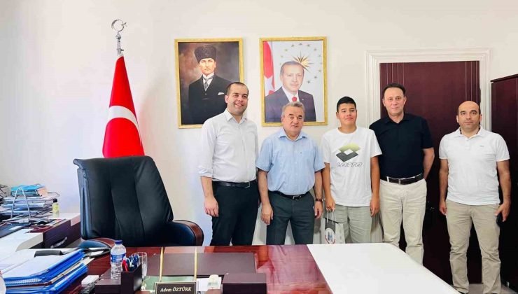 LGS İl Birincisi Ahmet Eymen Koç, Kaymakam Öztürk’ü ziyaret etti