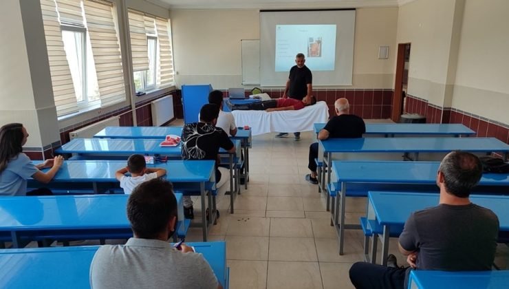 Simav’da “Lumbar Bölge Tedavisi” konulu workshop çalışması