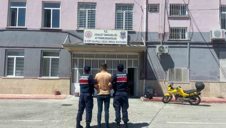 Uyuşturucu madde satmaktan 5 yıl hapisle aranan şahsı jandarma yakaladı