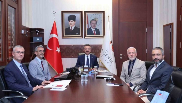 Vali Aksoy Başkanlığında, il sağlık hizmetleri toplantısı gerçekleştirildi