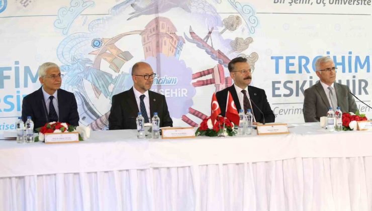 Vali Aksoy, Tercihim Eskişehir Platformu Tanıtım Toplantısı’na katıldı.