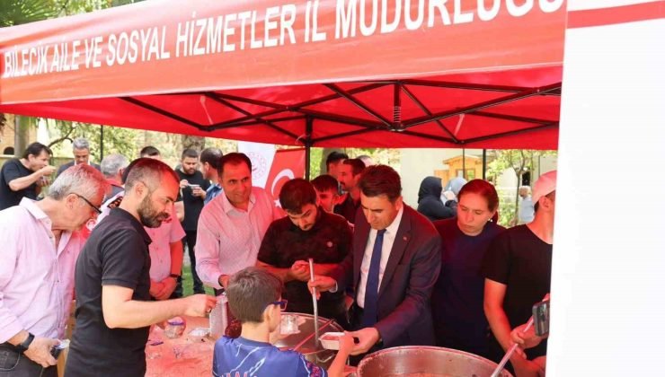 Vali Aygöl, Şeyh Edebali Türbesi’nde aşure ikram etti