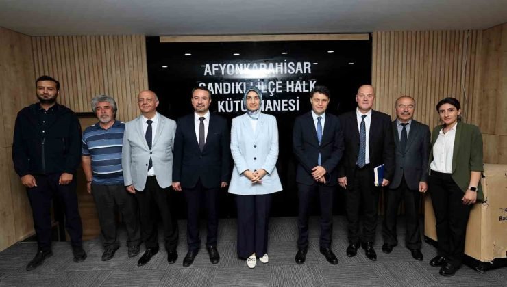 Vali Yiğitbaşı, Sandıklı’da vatandaşları dinledi
