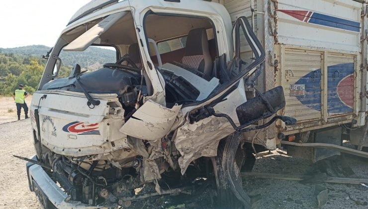 Bilecik’te trafik kazası, 2 sürücü de yaralandı